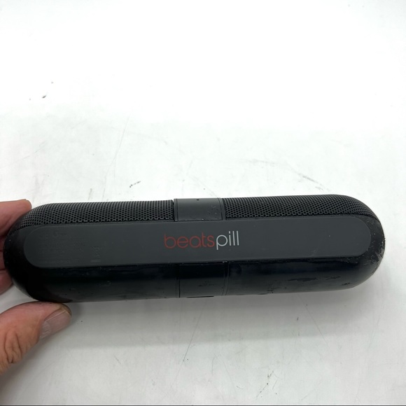 Beats by Dr. Dre Pill Speaker Wireless Bluetooth Black Tested Working #6. - Picture 5 of 9